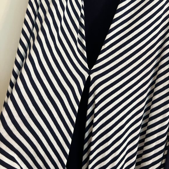 Striped Cross front Blous - Picture 2 of 3